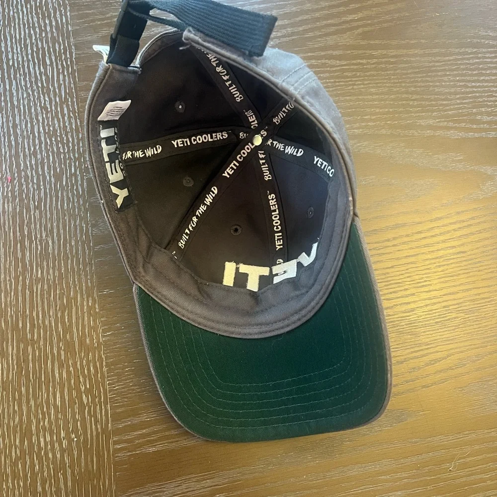 Yeti Gray Adjustable Strap Baseball Cap - Picture 5 of 6